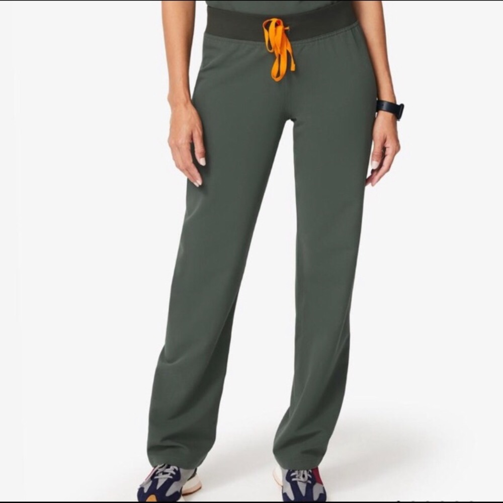 Figs scrub set in Moss (small/reg)